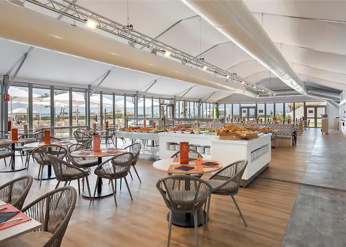 阿塔拉亚公园玛贝拉酒店 4* 埃斯特波纳